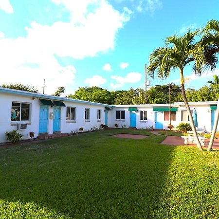 Hallandale Beach Motel With Free Parking And Full Kitchen ! No Extra Fees! Accepting Cash! Exterior foto