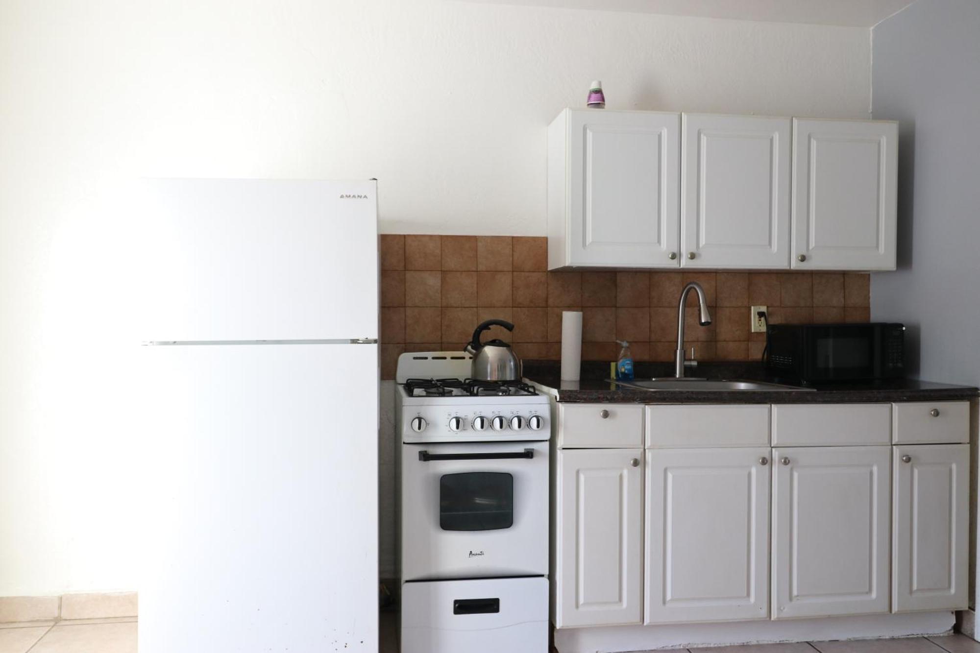 Hallandale Beach Motel With Free Parking And Full Kitchen ! No Extra Fees! Accepting Cash! Exterior foto